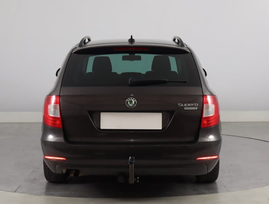 2011 Škoda SUPERB - 6