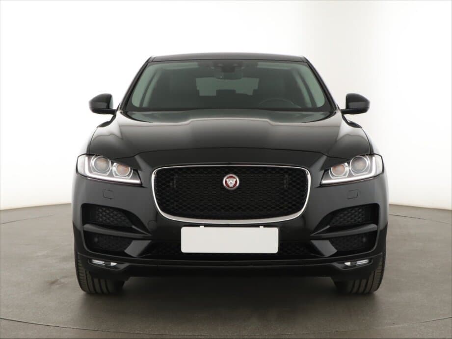 2018 Jaguar F-PACE - 2