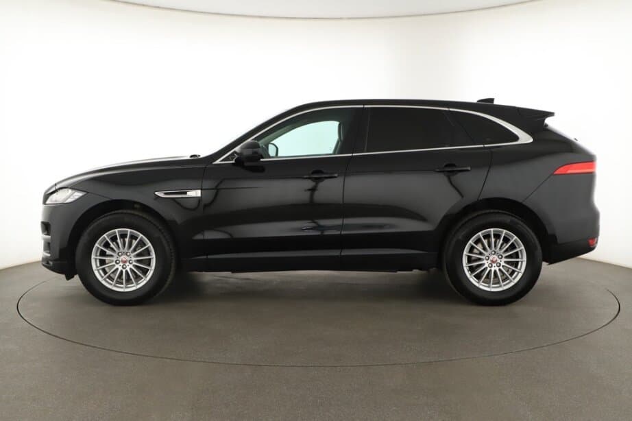 2018 Jaguar F-PACE - 4