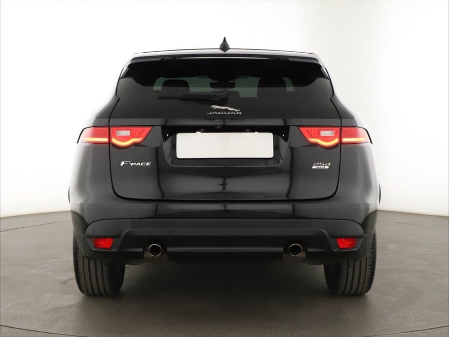 2018 Jaguar F-PACE - 6