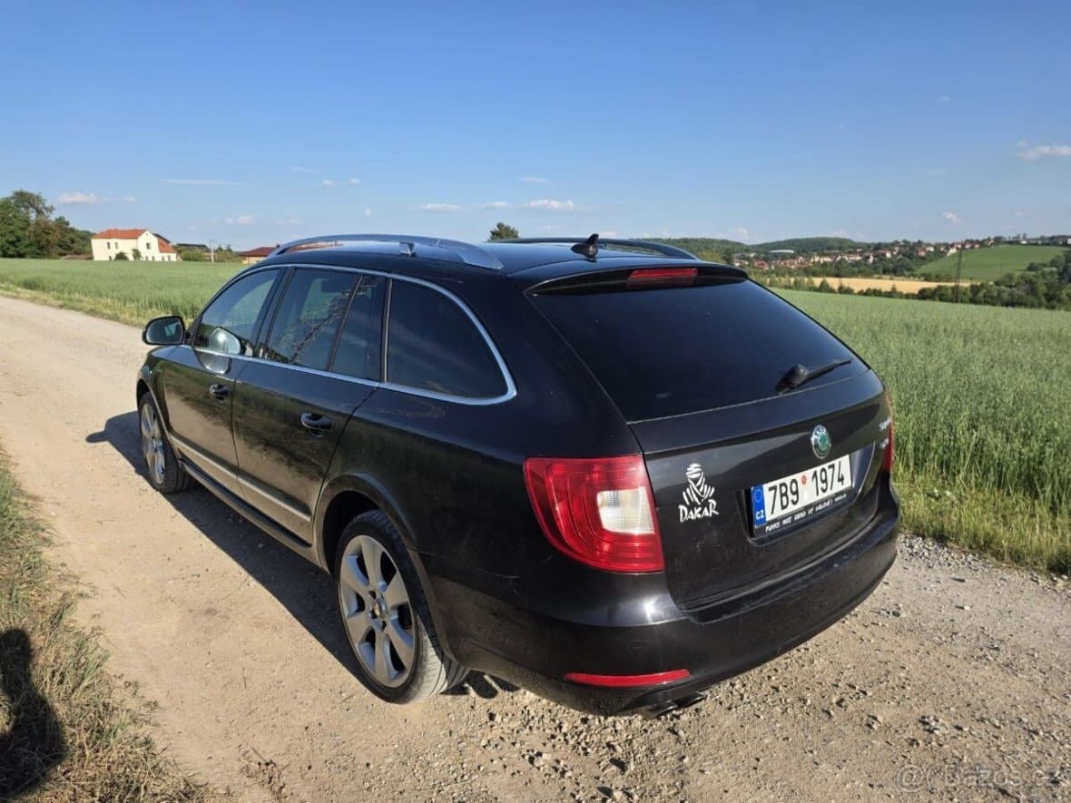 2010 Škoda SUPERB - 8