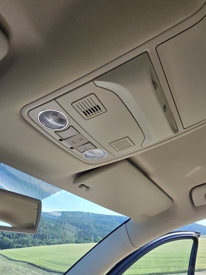 2010 Škoda SUPERB - 12