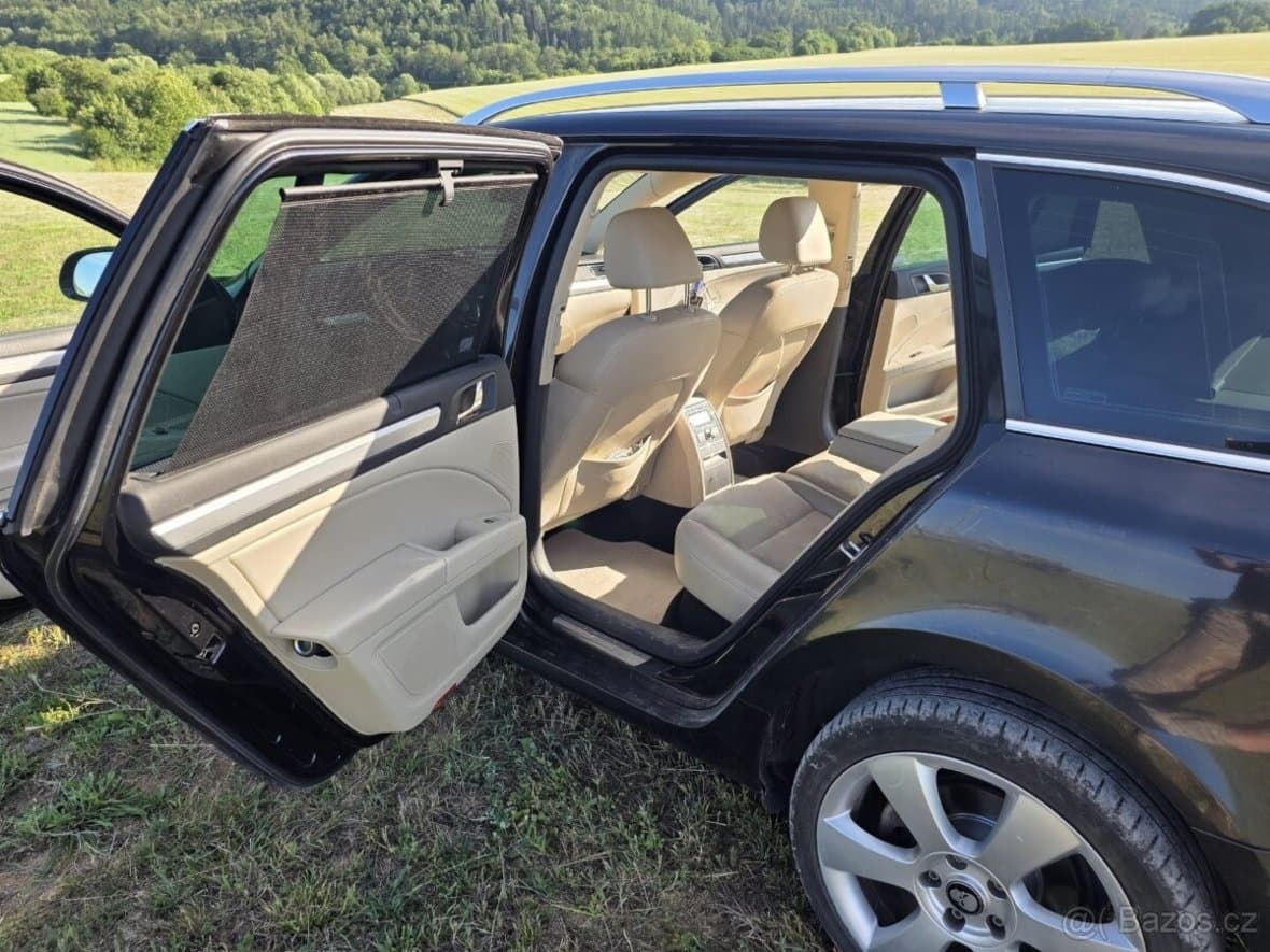 2010 Škoda SUPERB - 13