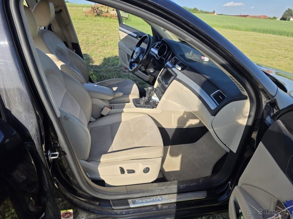 2010 Škoda SUPERB - 14