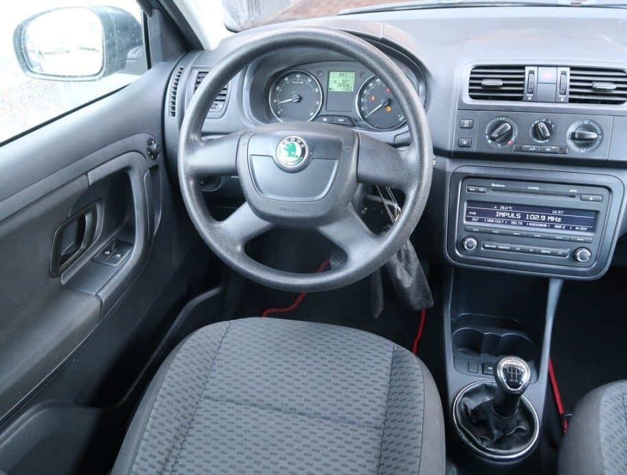 2011 Škoda FABIA - 9