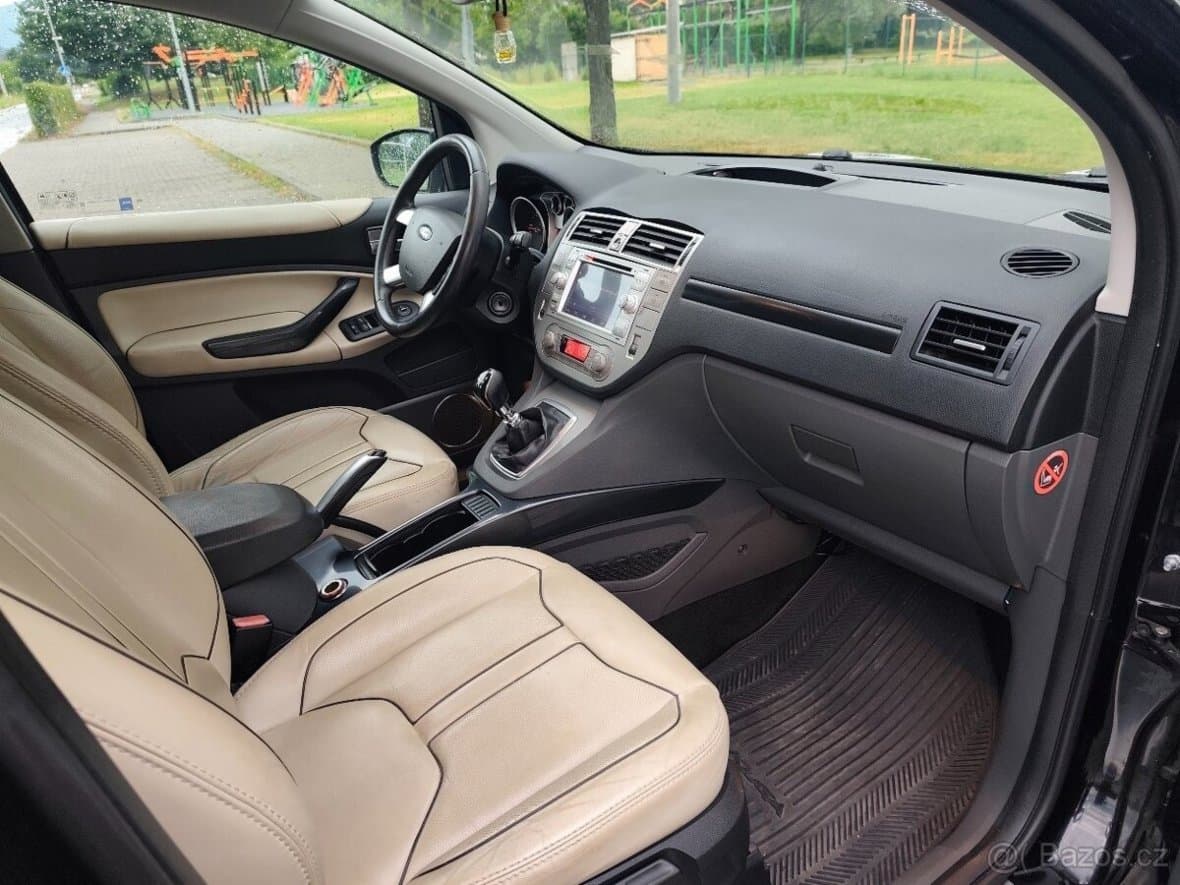 2010 Ford KUGA - 9