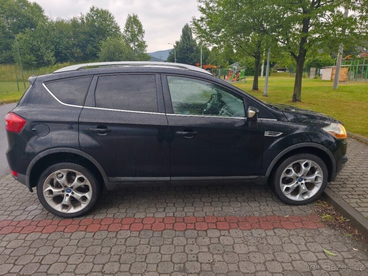 2010 Ford KUGA - 10