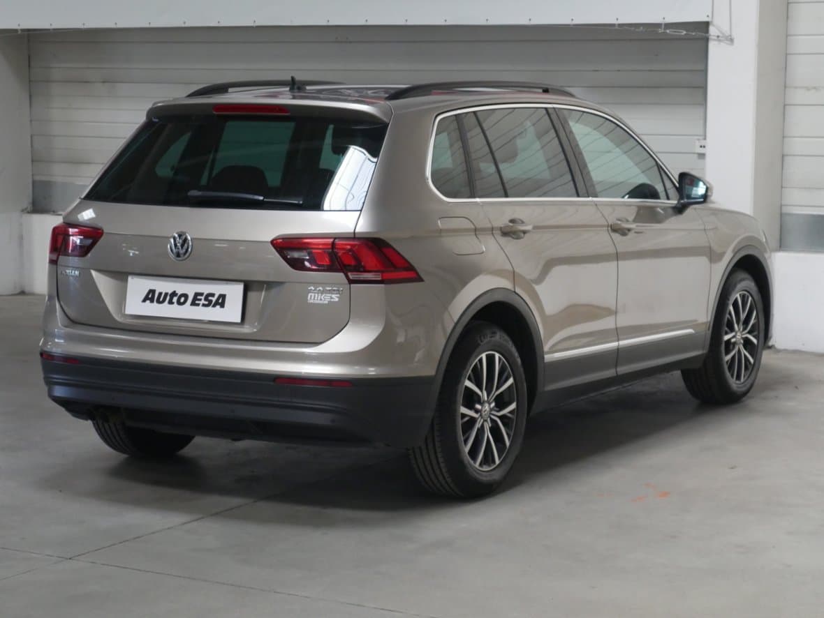 2017 Volkswagen TIGUAN - 4