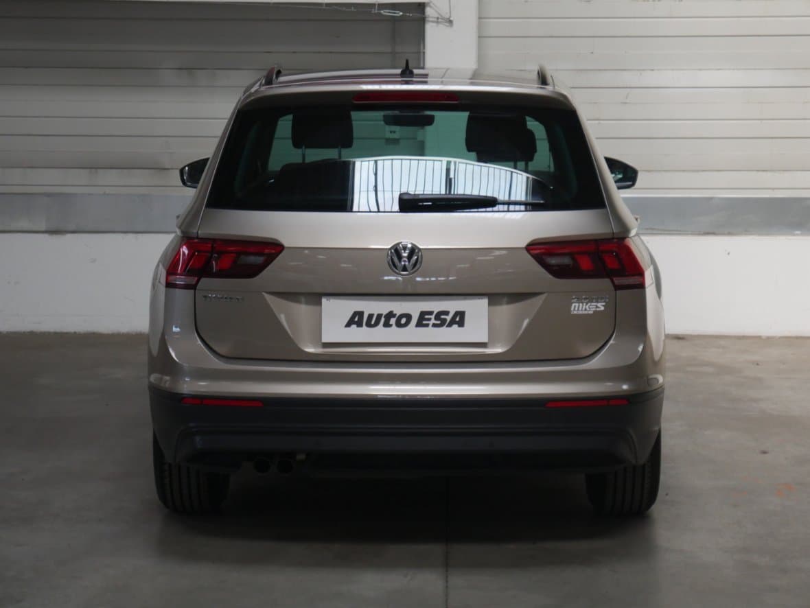 2017 Volkswagen TIGUAN - 5