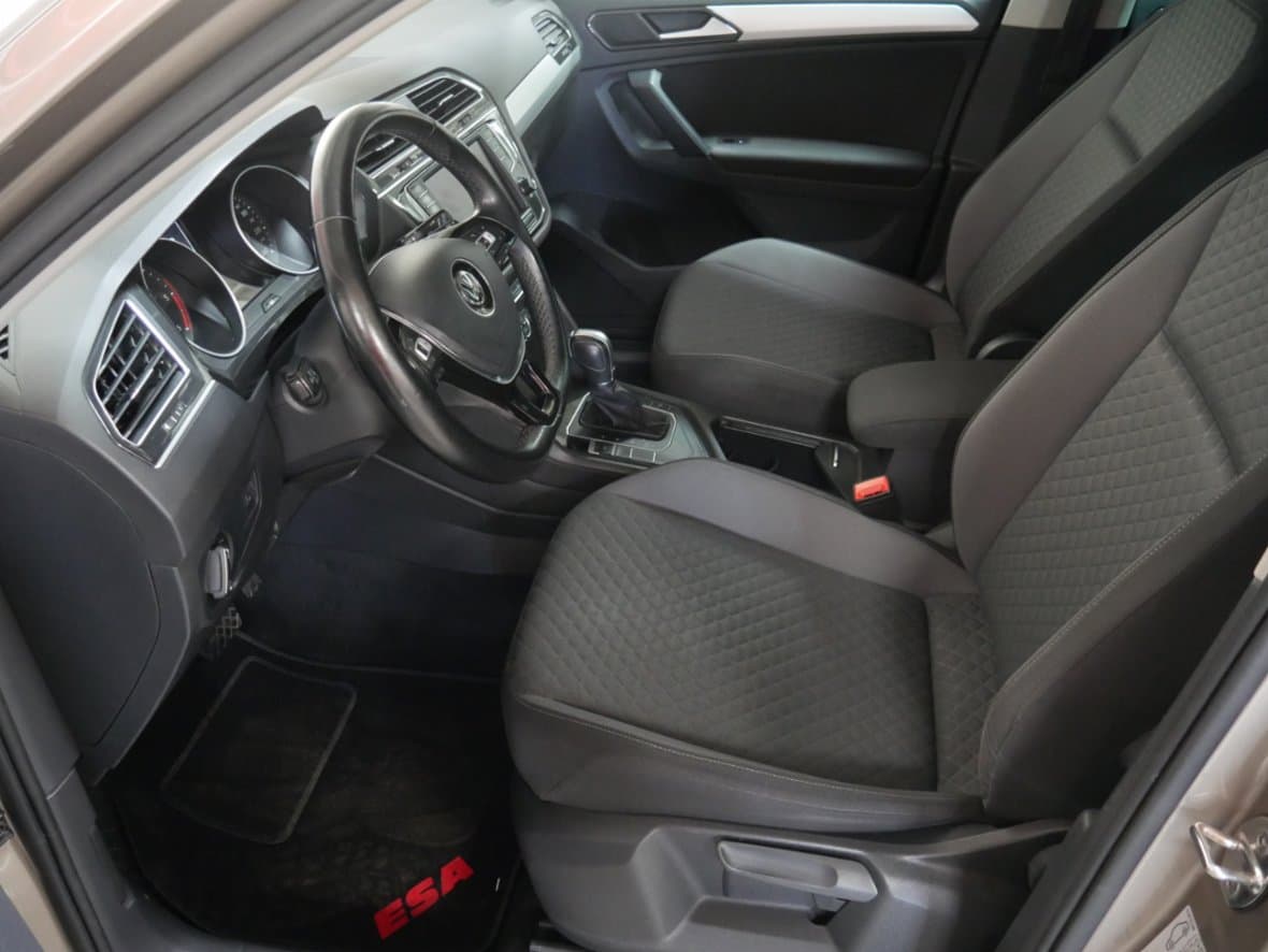 2017 Volkswagen TIGUAN - 9