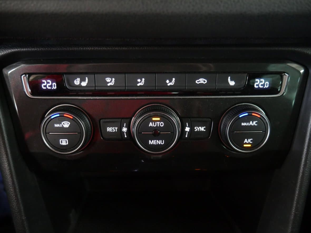 2017 Volkswagen TIGUAN - 16