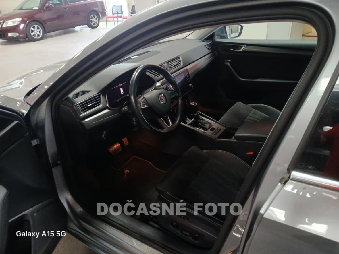 2020 Škoda SUPERB - 3