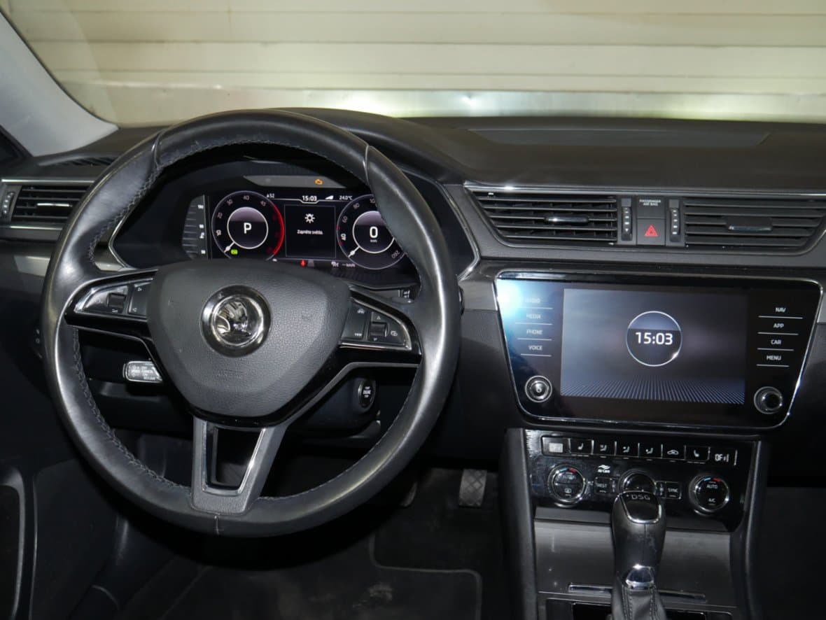 2020 Škoda SUPERB - 13