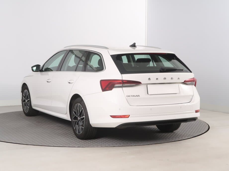 2021 Škoda OCTAVIA - 5
