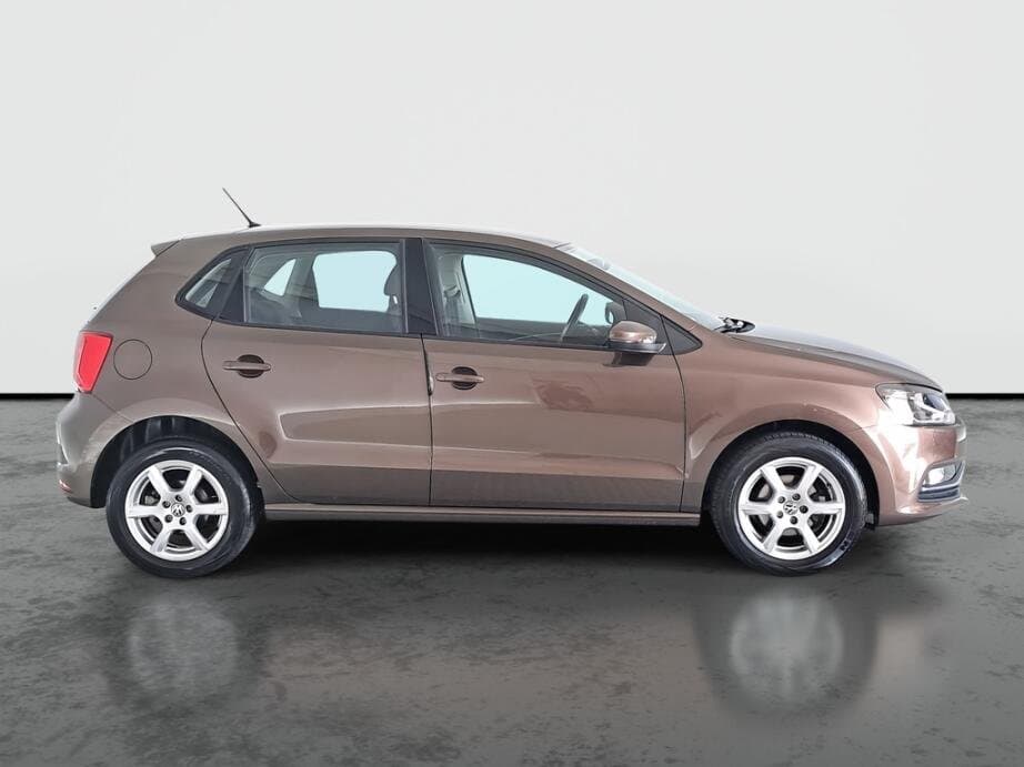 2016 Volkswagen POLO - 8