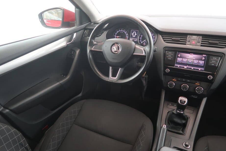 2019 Škoda OCTAVIA - 9