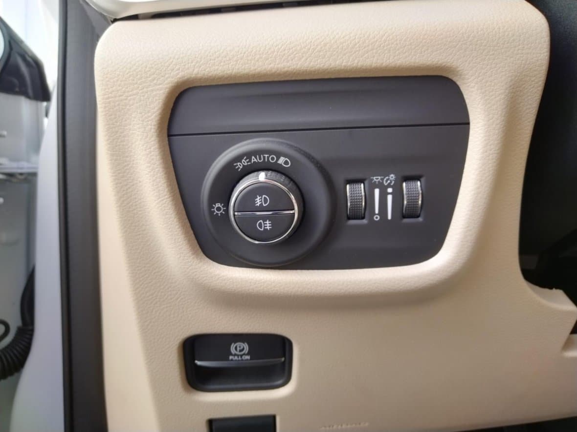 2024 Jeep OSTATNÍ - 17