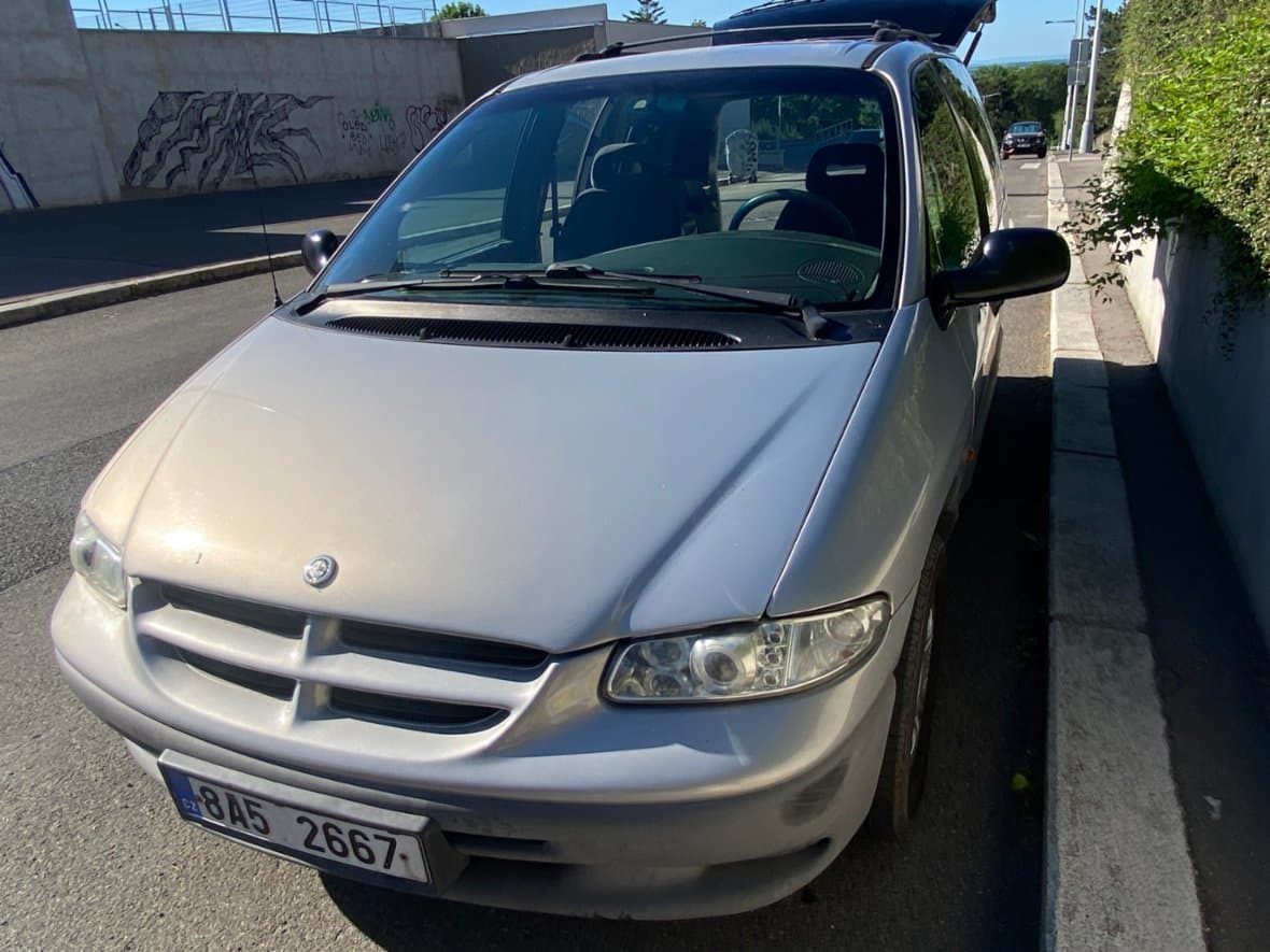 2000 Chrysler VOYAGER