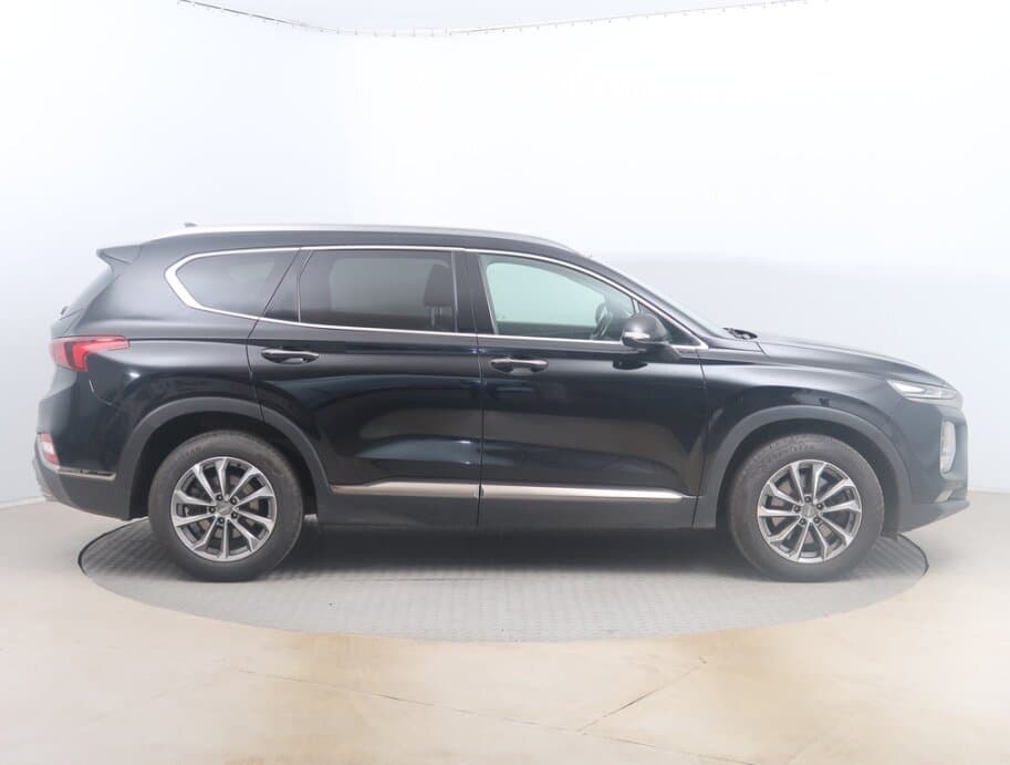 2019 Hyundai SANTA FE - 15