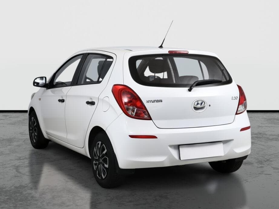 2013 Hyundai i20 - 5