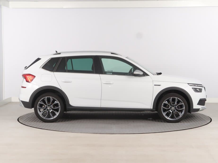 2021 Škoda KAMIQ - 8