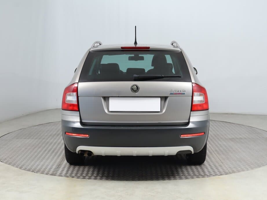 2012 Škoda OCTAVIA - 11