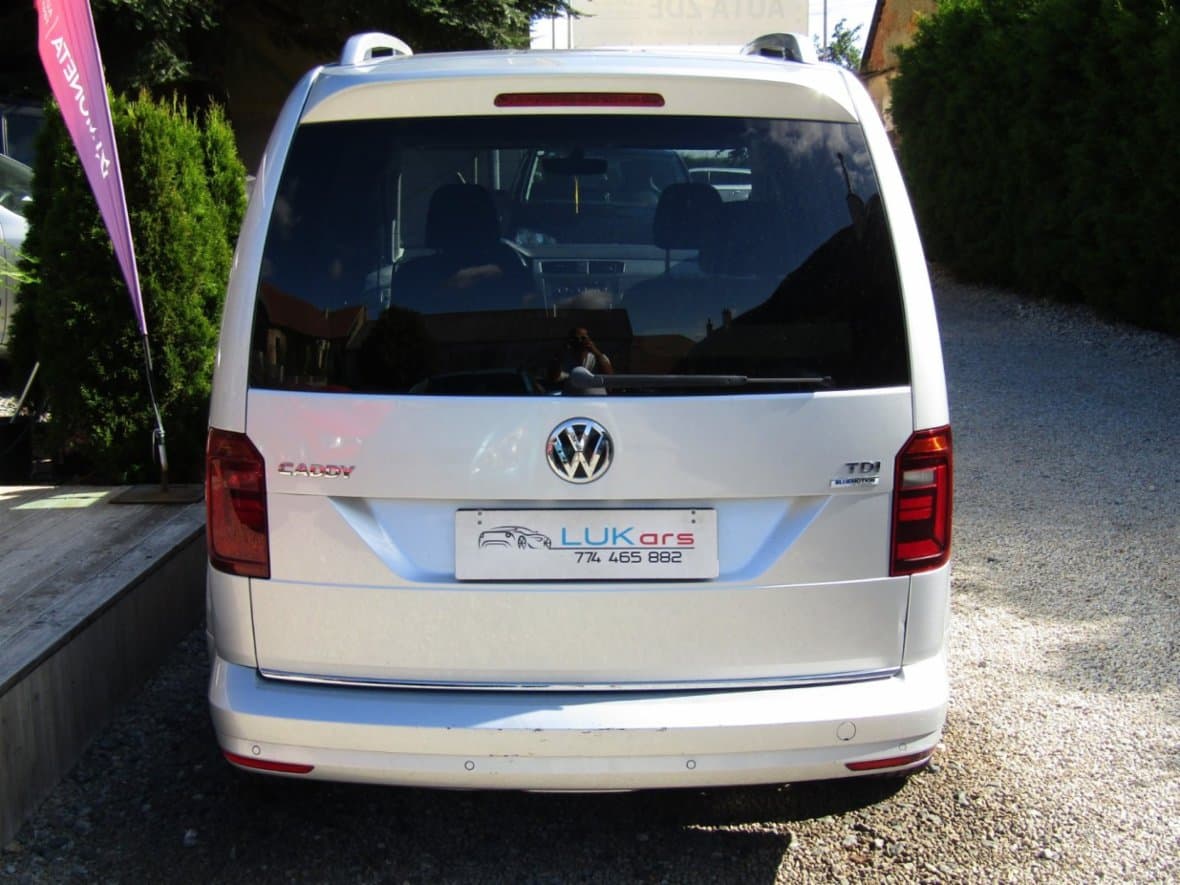 2015 Volkswagen Caddy - 12