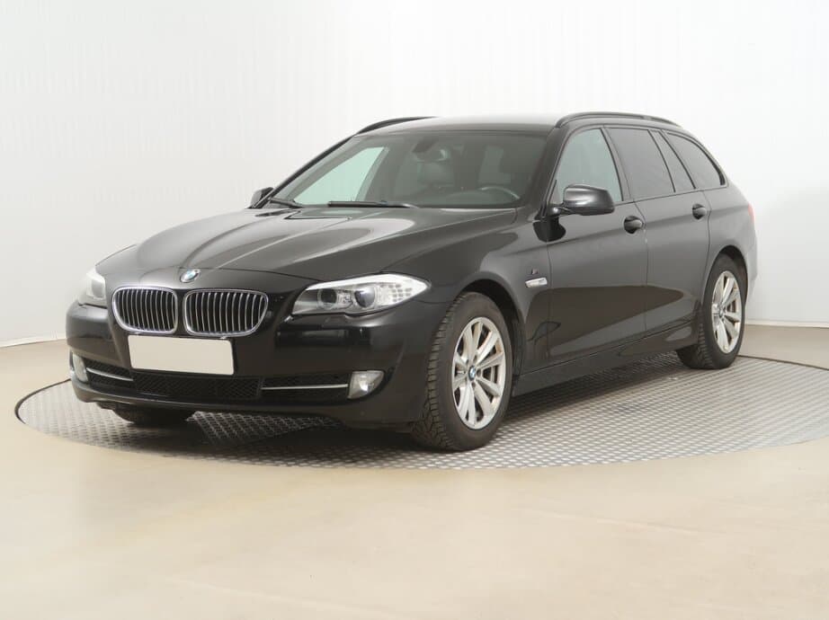 2013 BMW 5-SERIES - 3