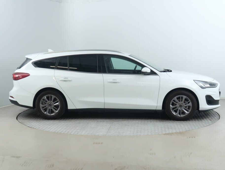 2024 Ford FOCUS - 8