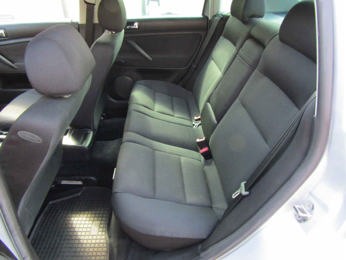 2002 Volkswagen PASSAT - 10