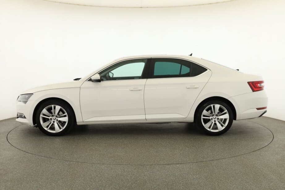 2017 Škoda SUPERB - 4