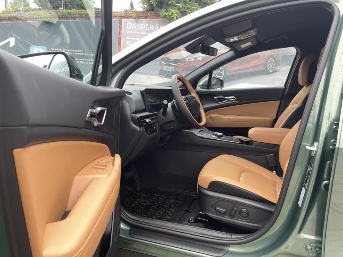 2025 Kia Sportage - 10