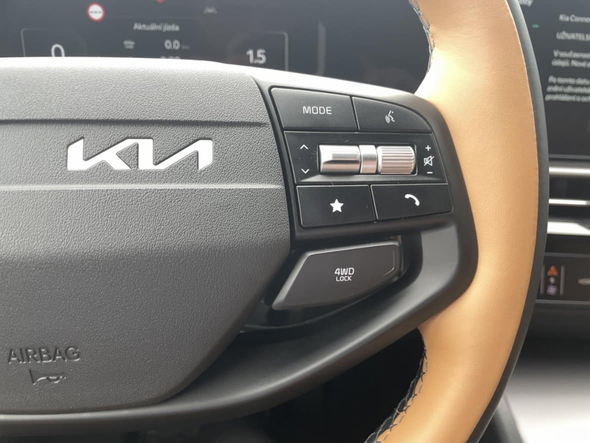 2025 Kia Sportage - 16