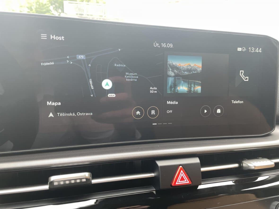 2025 Kia Sportage - 18