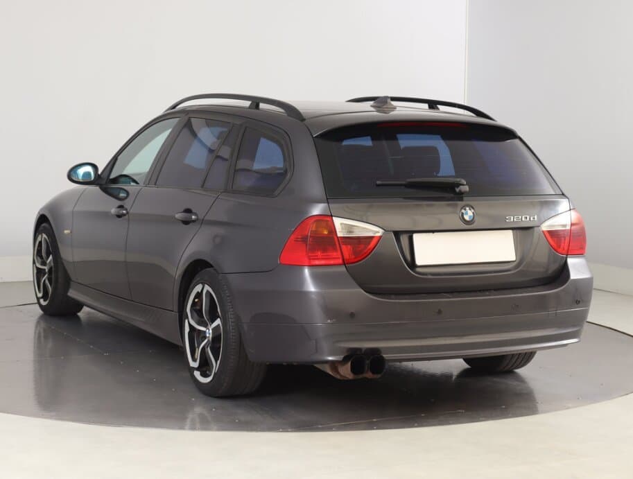 2005 BMW 3-SERIES - 9