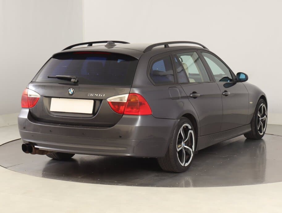 2005 BMW 3-SERIES - 13