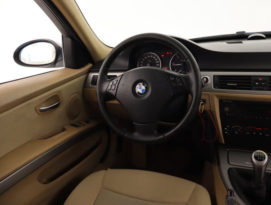 2005 BMW 3-SERIES - 17