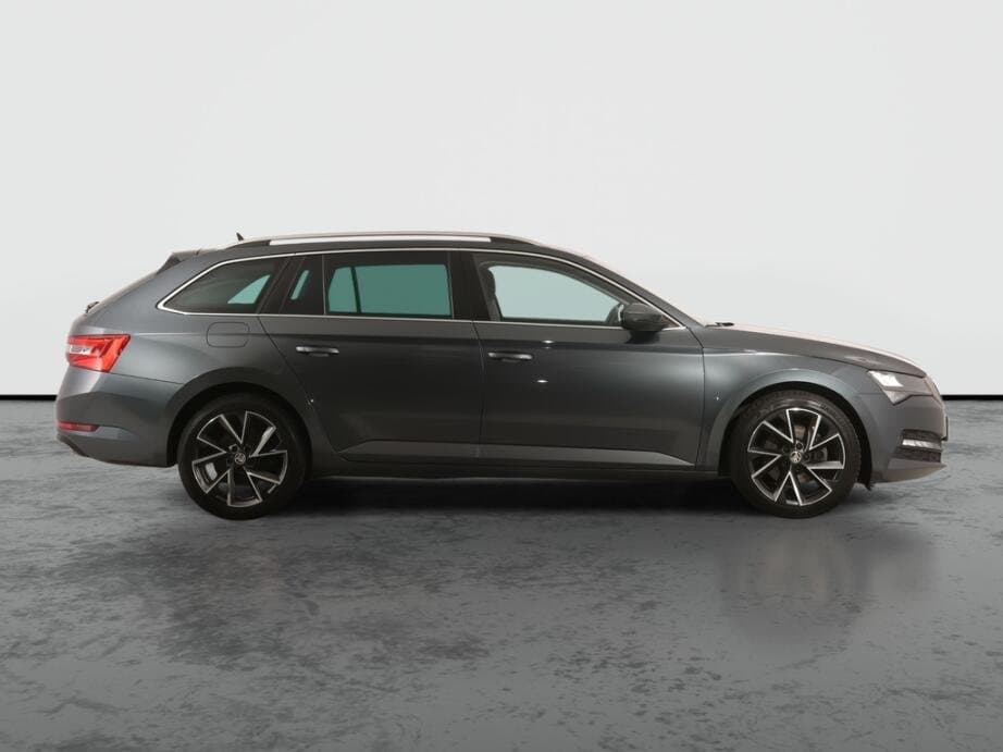 2021 Škoda SUPERB - 8