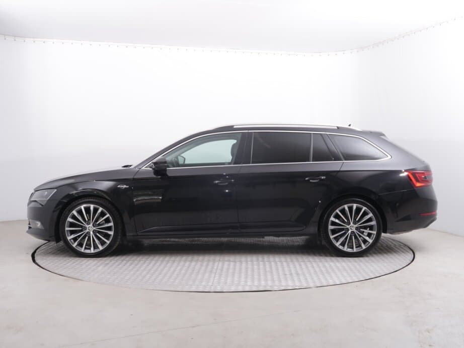 2017 Škoda SUPERB - 4