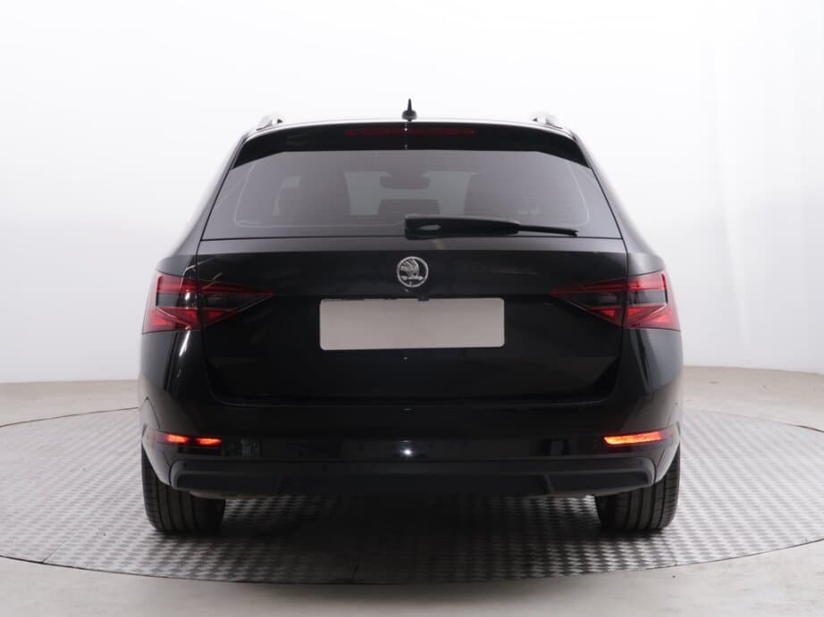 2017 Škoda SUPERB - 6