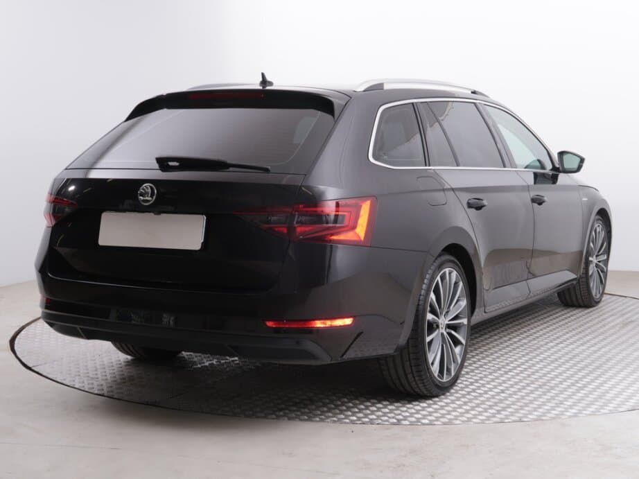 2017 Škoda SUPERB - 7