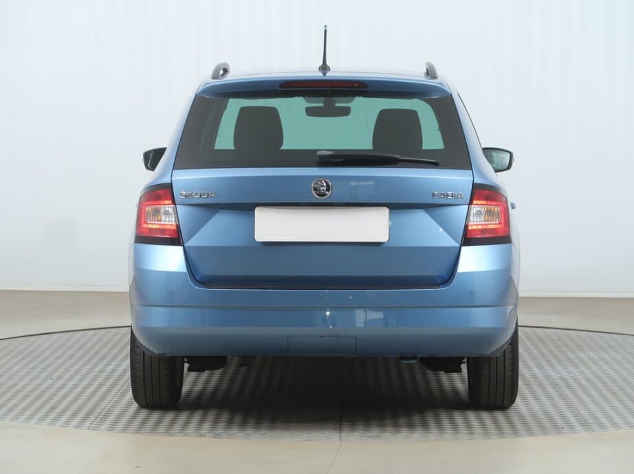 2016 Škoda FABIA - 11