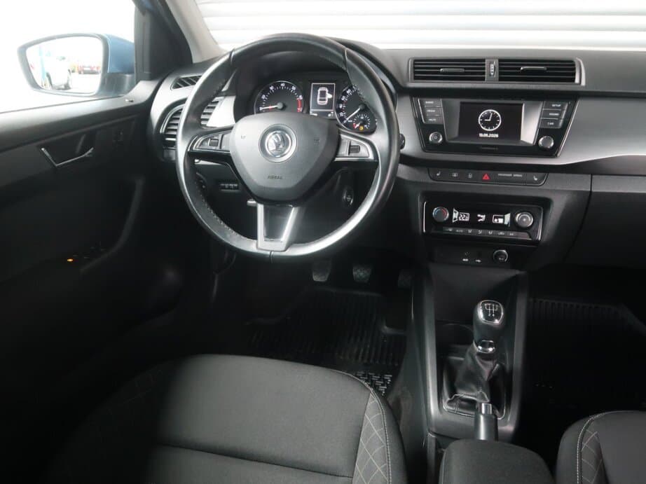 2016 Škoda FABIA - 17