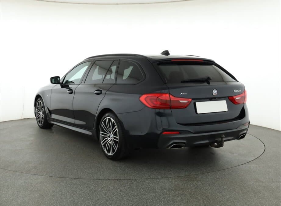 2020 BMW 5-SERIES - 5