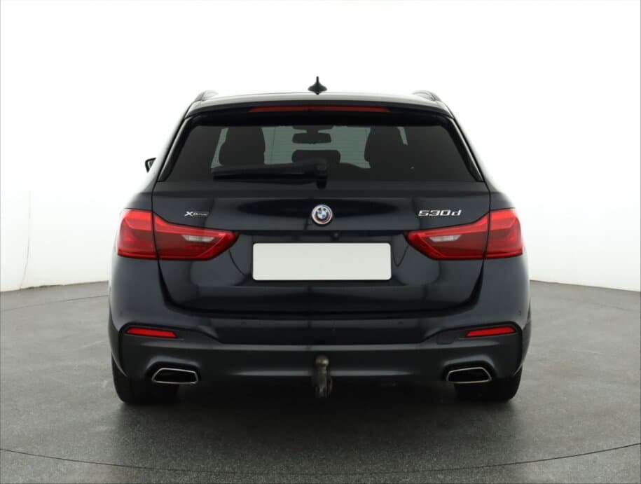 2020 BMW 5-SERIES - 6