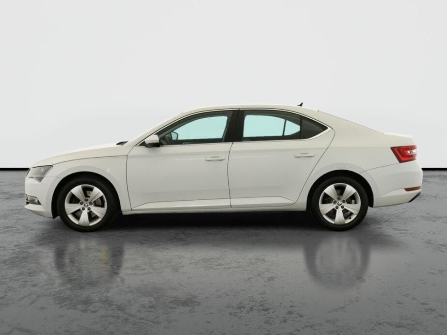 2019 Škoda SUPERB - 4