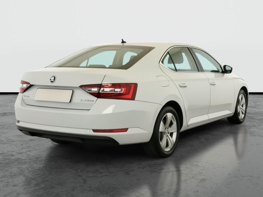 2019 Škoda SUPERB - 7
