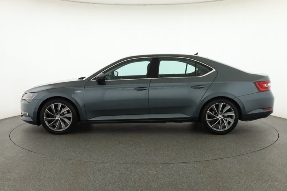 2017 Škoda SUPERB - 4