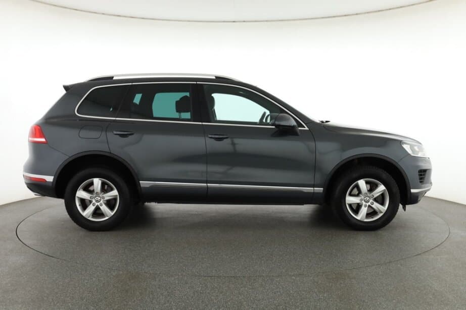 2015 Volkswagen TOUAREG - 15