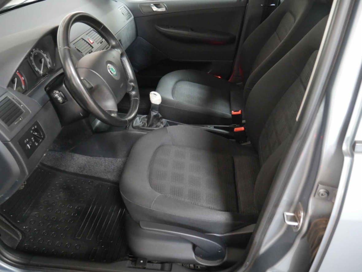2005 Škoda FABIA - 9